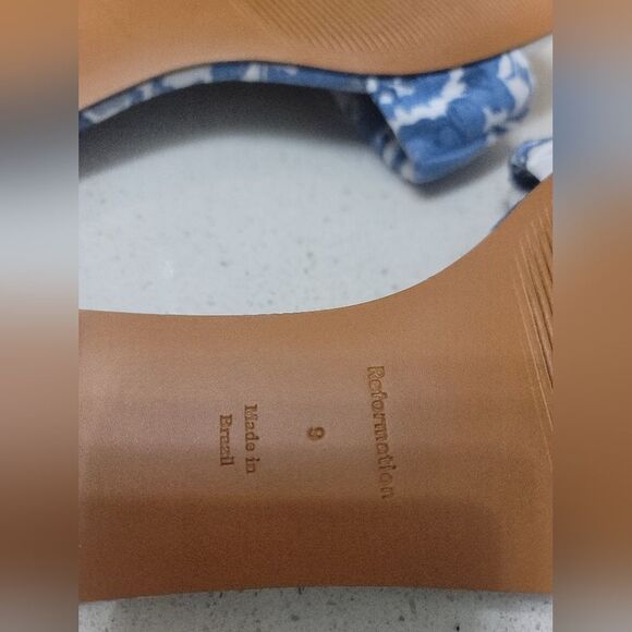 Reformation Blue and White Floral Sandals - Picture 5 of 7